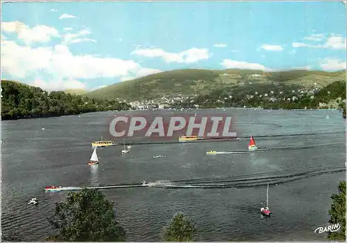 Cartes postales moderne Gerardmer Station Climatique (alt 666 m) la ville et le lac Ski nautique