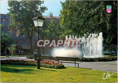 Cartes postales moderne Toulouse La place Wilson Statue de Goudouli