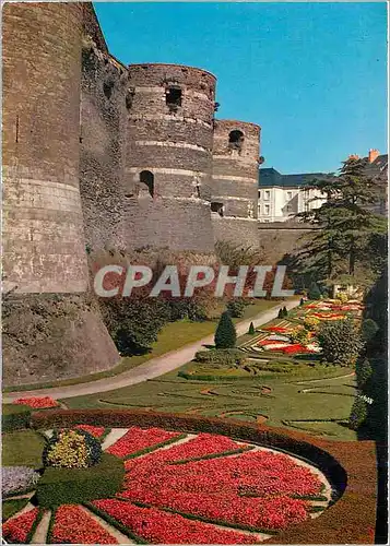 Cartes postales moderne Angers (M et L) Le Chateau et ses douves