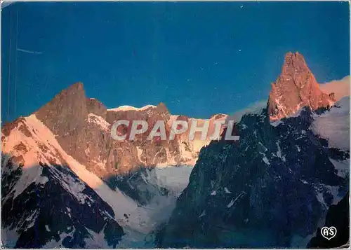 Cartes postales moderne le massif du Mont Blanc Haute Savoie Coucher de soleil sur le Mont Mallet et la Denr du Geant