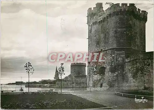 Cartes postales moderne La Rochelle (Chte Mme) Beaux vestiges des Fortifications  XIVe et XVe s