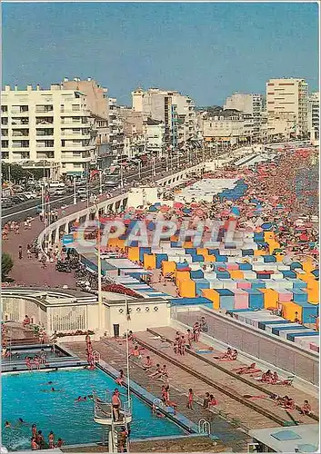 Cartes postales moderne Les Sables d'Olonne (Vendee) Le Remblai et la Plage