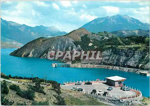 Moderne Karte Barrage de Serre Poncon Vue du Belvedere Construit 120 m au dessus de l'ancien lit de la Durance