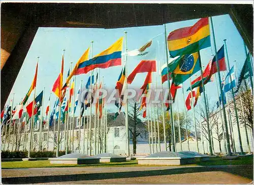 Cartes postales moderne Paris Palais de L'Uneso les Drapeaux