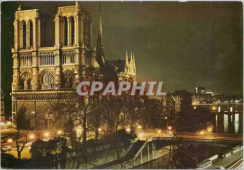 Cartes postales moderne Paris la nuit La Cathedrale N D de Paris illuminee