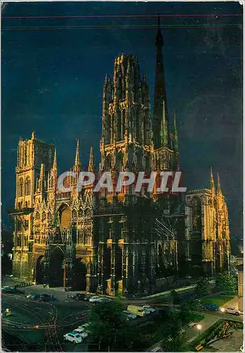 Cartes postales moderne En Normandie Rouen (Seine Maritime) la cathedrale N D illuminee a gauche la tour Saint Romain a