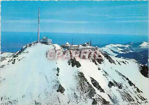 Cartes postales moderne Le Pic du Midi de Bigorre La Station de Television et l'Observatoire
