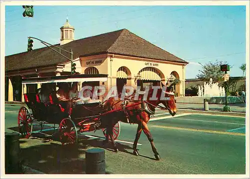 Cartes postales moderne Cafe du Monde and Carriage French Market New Orleans