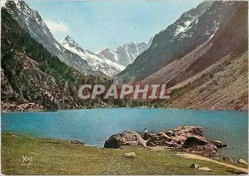 Cartes postales moderne Cauterets HP Le lac de Gaube et le Vignemale