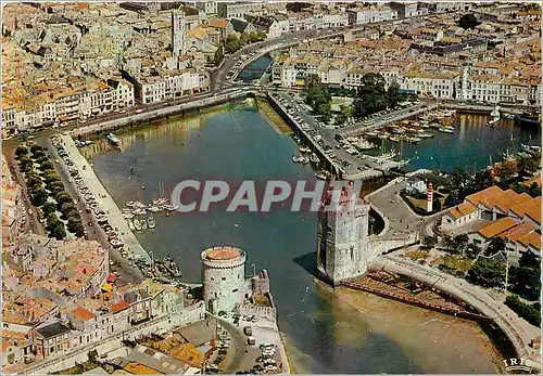 Moderne Karte La Rochelle La Tour Saint Nicolas et la Tour de la Chaine Le Port et le bassin des Yachts