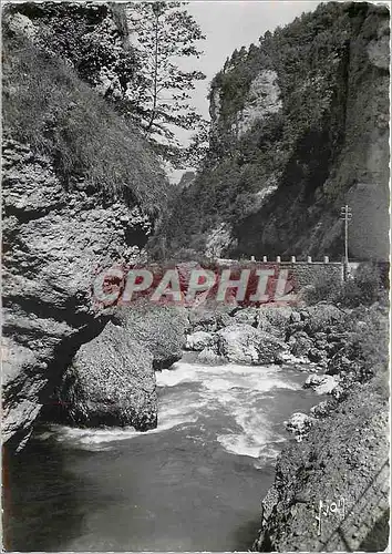 Cartes postales moderne Vallee de la Dranse Hte Savoie Route de Morzine
