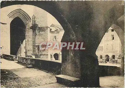 Cartes postales moderne Villefranche de Rouergue Les Arcades