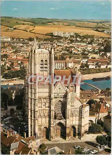 Cartes postales moderne Auxerre Yonne Vue aerinne de la cathedrale Saint Etienne