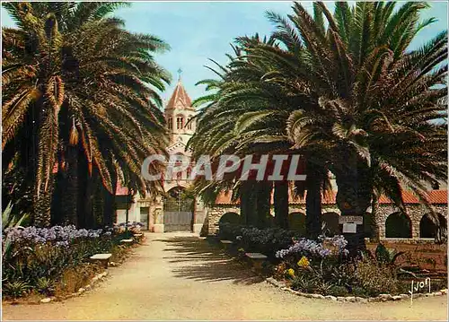 Cartes postales moderne Ile Saint Honorat Cannes AM Entree du Monastere