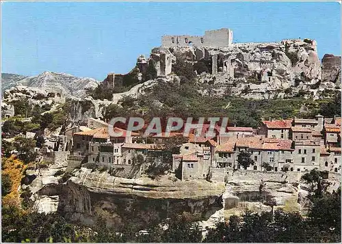 Cartes postales moderne Les Baux de Provence B du Rh Domine par les ruines de son chateau le villages des Baux