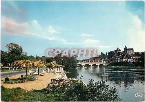 Cartes postales moderne Le Blanc Indre Le Boulevard Chanzy et la Ville haute avec le vieux chateau
