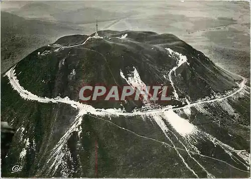 Cartes postales Le sommet du Puy de Dome et sa route automobile vus d'avion