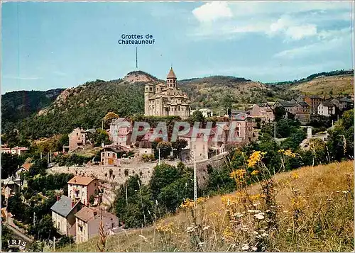 Cartes postales Saint Nectaire le Haut P de D Vue generale Eglise romane
