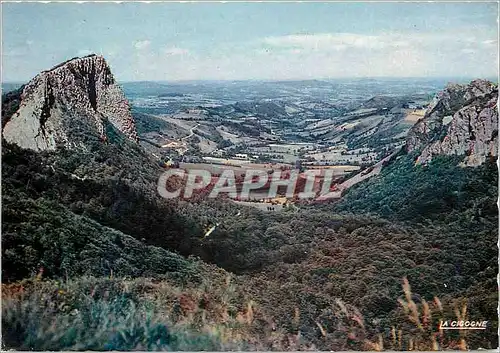 Cartes postales Environs du Mont Dore Puy de Dome Roches Tuiliere et Sanadoire