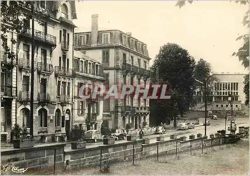 Cartes postales moderne Luxeuil les Bains Hte Saone Les Hotels et le Casino Citroen 2 CV