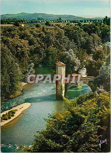 Cartes postales moderne Les Pyrenees Sauveterre de Bearn BP Tour en ruines composant un paysage