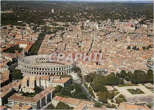 Moderne Karte Reflets de Provence Nimes Gard Vue aerienne des Arenes La tour magne dans le lointain