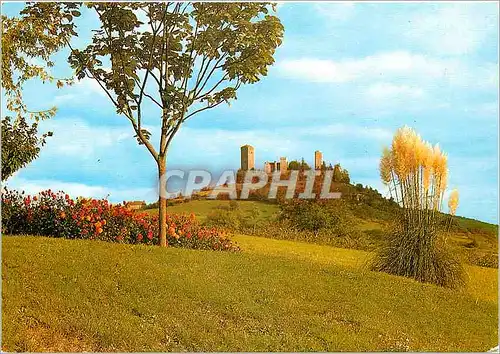 Cartes postales moderne Le Lot Terre des Merveilles Saint Cere Les tours de Saint Laurent