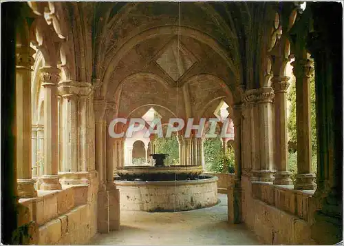 Cartes postales moderne Real Monasterio de Poblet Le Fontaine du Cloitre