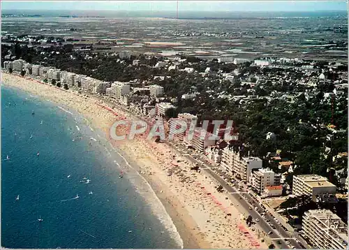 Cartes postales moderne La Baule Les residences devant la plage