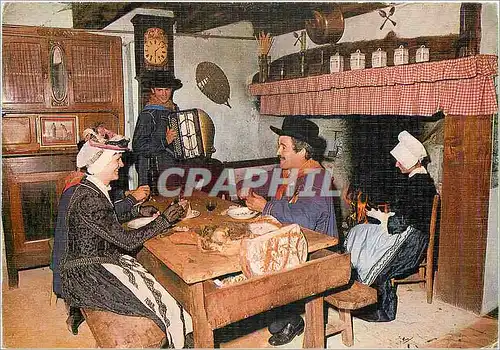 Cartes postales moderne La Montagnarde Folklore du Massif Central