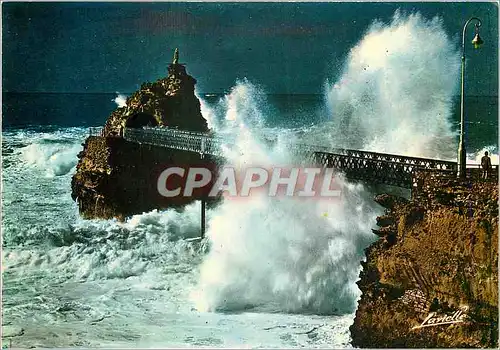 Cartes postales moderne Biarritz BP Tempete au Rocher de la Vierge