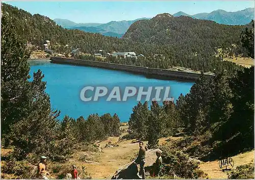 Cartes postales moderne En Parcourant La Cerdagne Pyr Or Lac des Bouillouses Truites Canotage