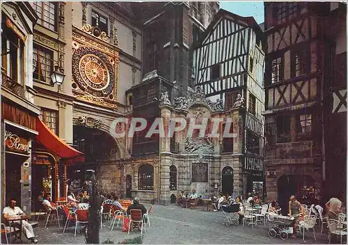 Moderne Karte En Normandie Rouen (Seine Maritime) Au pieds du Beffroi et du Gros Horloge tres belle fontaine d
