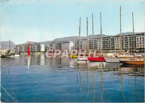 Cartes postales moderne Reflets de la Cote d'Azur Toulon (Var) Vue generale des quais Bateaux
