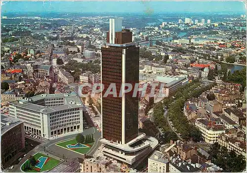 Cartes postales moderne Nantes (Loire Atalntique) Vue aerienne sur la Tour Bretagne
