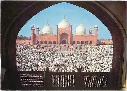 Cartes postales moderne Eid Prayer at Badshahi Mosque Lahore architecturally unique its red sandstone and white
