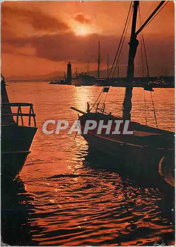 Cartes postales moderne Lumiere et Beaute de la Cote d'Azur Reflets dans le Port au soleil couchant