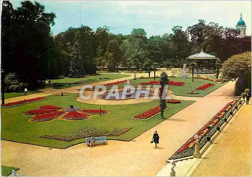 Cartes postales moderne Rennes (I et V) Le jardin des plantes le Thaboe d'une des plantes de plus de 10 ha