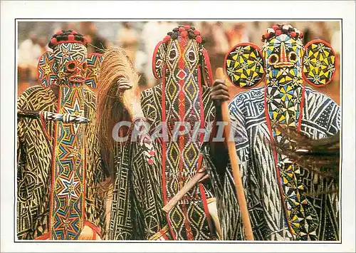 Cartes postales moderne Banjoug Danseurs Bamilekes Masques Cameroun