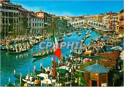 Cartes postales moderne Venezia Canal Grande Historique regate