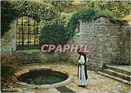 Cartes postales moderne Abbaye Notre Dame d'Orval Fontaine Mathilde Site de la legende d'Orval