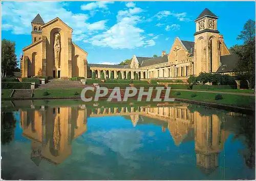 Moderne Karte Abbaye Notre Dame d'Orval La Basilique et le Cloitre se refletant dans la piece d'eau de la cour