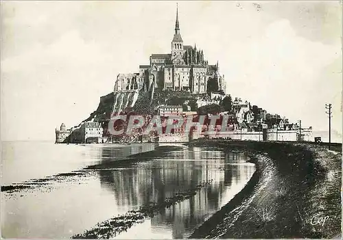 Cartes postales moderne Mont St Michel Vue prise de la Digue par grande maree