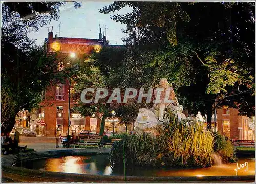 Cartes postales moderne Toulouse Haute Garonne Place Wilson et Square Lafayette de nuit