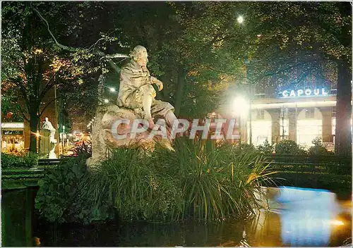 Cartes postales moderne Toulouse La Ville Rose Le Square Wilson illumine Statue du poete Goudouli