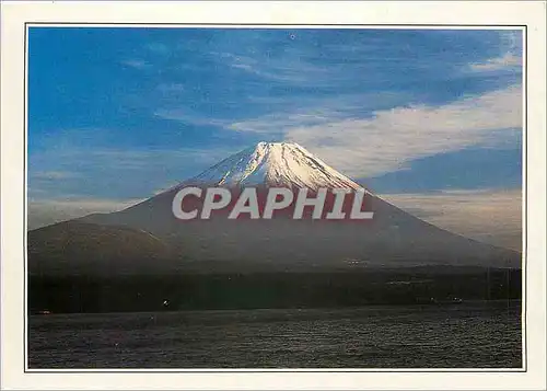 Moderne Karte Une cone partnat au somme neigeux le celebre volcan du Fuji Yama