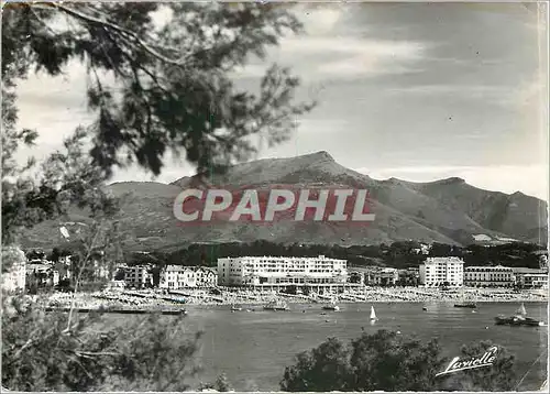 Cartes postales moderne St Jean de Luz Vue generale sur la Plage Au fond la Rhune