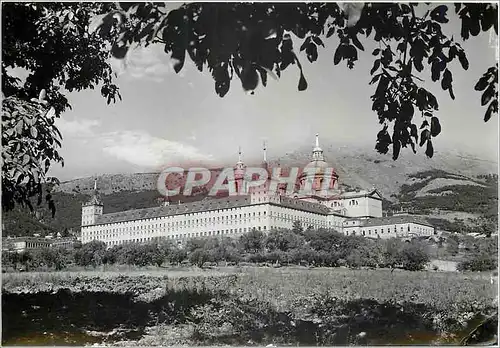 Cartes postales moderne El Escorial Vue generale du Monastere