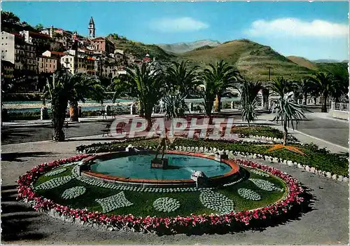 Cartes postales moderne Ventimiglia Vue Ville Ancienne prise des Jardins