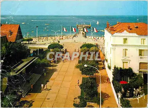 Cartes postales moderne Arcachon Gironde La Place Thiers dans le Prolongement la Jetee Thiers
